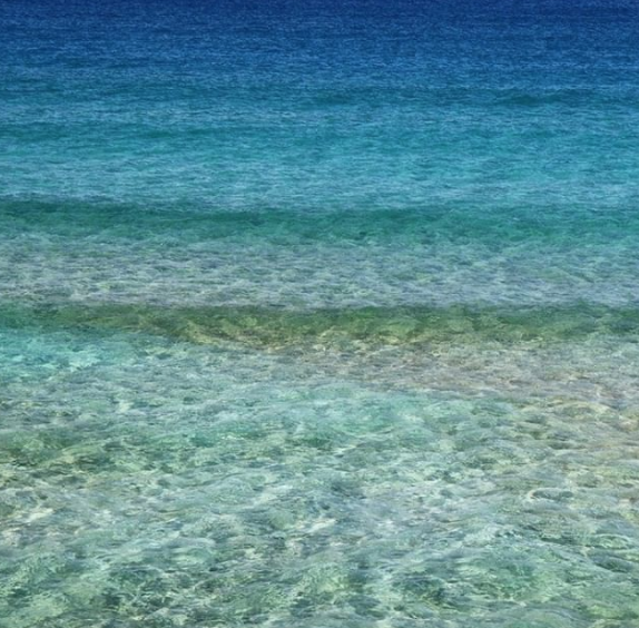 clear water, blue water